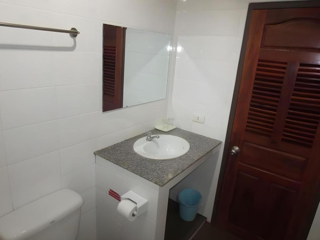 Chaleunehoung Hotel Vientiane Exterior foto