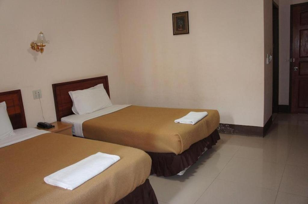 Chaleunehoung Hotel Vientiane Exterior foto