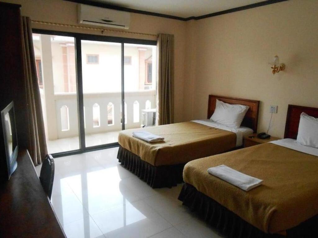 Chaleunehoung Hotel Vientiane Exterior foto